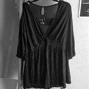 Black maternity tunic